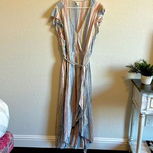 Great transitional dress.